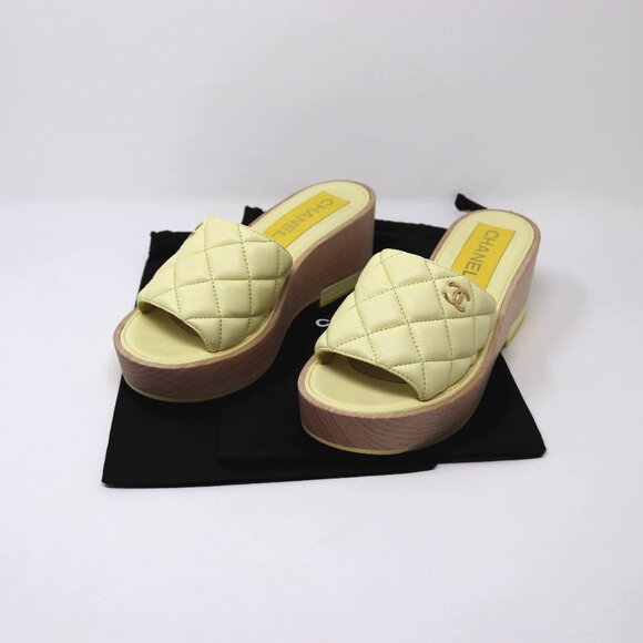Chanel 38 Interlocking CC Logo Wood Sandal Mule Quilted Yellow Leather - Picture 2 of 15
